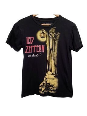 LED Zeppelin band t-shirt 100% cotton black small short sleeves